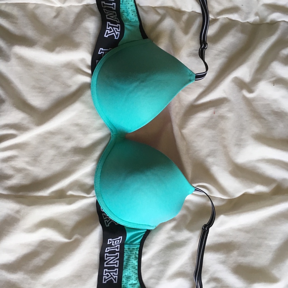 Multiple bras💕